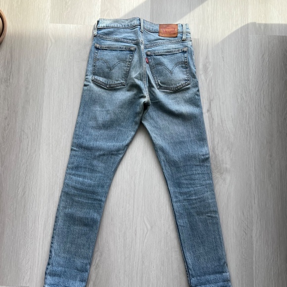 Levi's® 501 Premium Straight Fir Women's Jeans - Picture 2 of 6